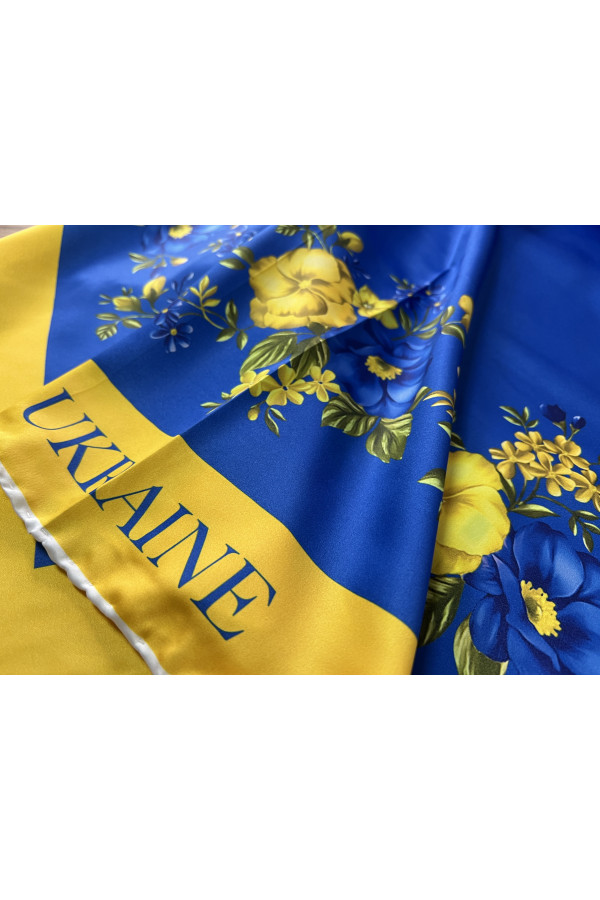Патріотична шовкова хустина  Ukraine 90х90 см
