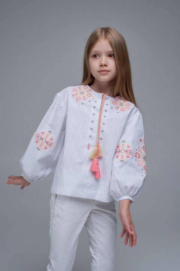 Вишита блуза для дівчинки White1