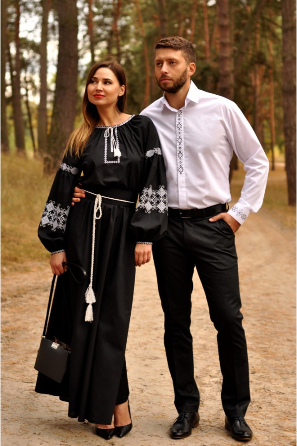 Чоловіча сорочка класичного крою і вишукана жіноча сукня з вишивкою